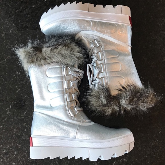New Sorel Women's Joan of Arctic Next Boot, Waterproof Winter Boots, Silver, 8 - Picture 9 of 16